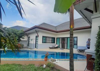 3 Bed House For Sale In Ban Amphur - Baan Dusit Pattaya