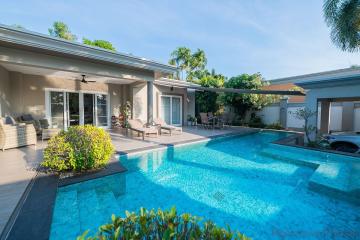 3 Bed House For Sale In East Pattaya - Siam Royal View