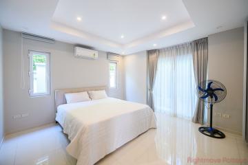 3 ห้องนอน บ้าน สำหรับขาย ใน พัทยาตะวันออก - Siam Royal View