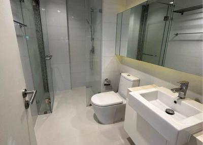 1-BR Condo at Nara 9 Sathorn-Narathiwas near BTS Saint Louis