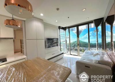 1-BR Condo at Nara 9 Sathorn-Narathiwas near BTS Saint Louis