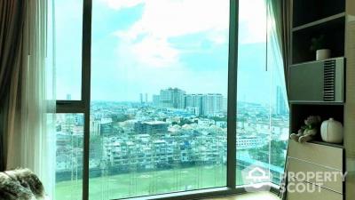 1-BR Condo at The Breeze Narathiwas close to Naradhiwas Rajanagarindra