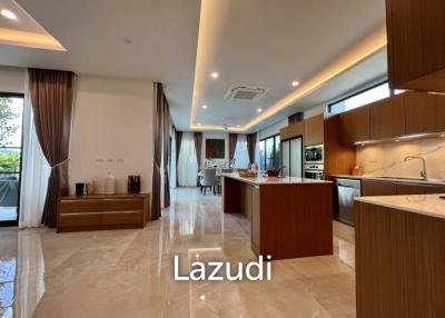 2 Storeys 3 Bedrooms 350SQ.M Villa In Pasak