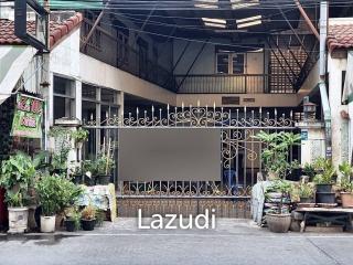 20-Room Apartment Building for Sale In Buakhao