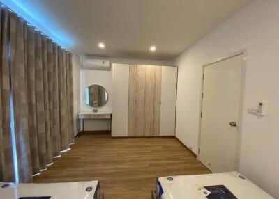 Patio Srinakarin-Rama9 - 3 Bed Townhouse for Sale, Rented *PATI8996