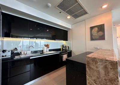3-bedroom modern condo for sale on the Chao Phraya riverside