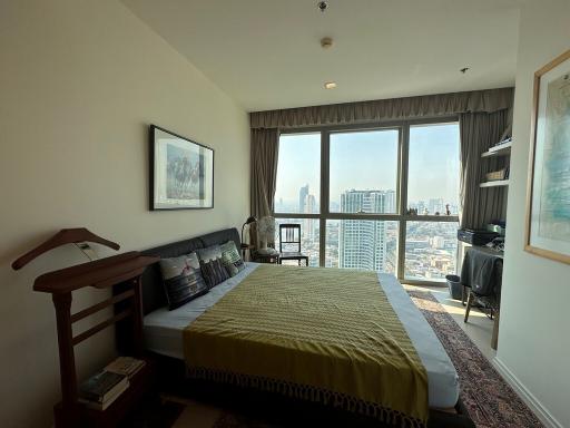 3-bedroom modern condo for sale on the Chao Phraya riverside