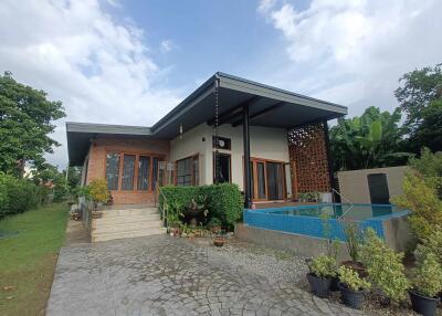 Beautiful Pool Villa For Rent And Sale in Saraphi