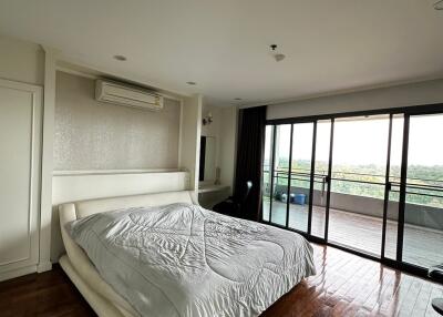 3 Bedroom Condo For Sale at Green Valley Condominium, Mae Rim