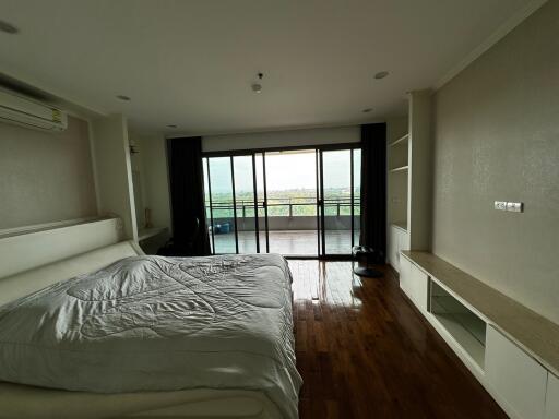 3 Bedroom Condo For Sale at Green Valley Condominium, Mae Rim