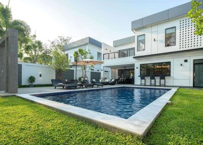 Ban waen Pool Villa Hang Dong Chiang Mai