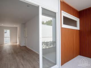 Modern Minimalist 3-Story Townhouse For Sale