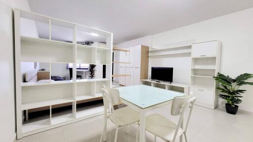 ขายคอนโดห้องสตูดิโอ 48 ตร.ม. ที่ Trio Condo เชียงใหม่