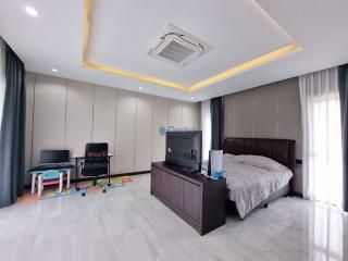 5 Bedrooms House in Lanna Villa East Pattaya H010542