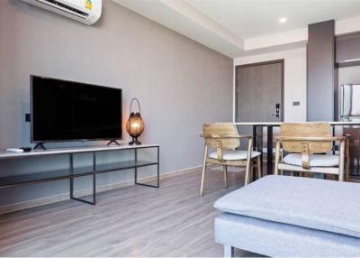 Charming Corner Unit: Newly Furnished 2-Bed, 2-Bath at The Teak Sukhumvit 39