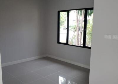 House for Sale in Bang Phli.