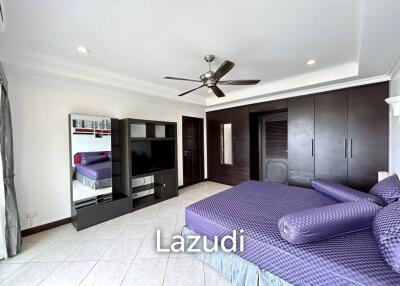 1 Bed 1 Bath 89 SQ.M. View Talay Residence 6