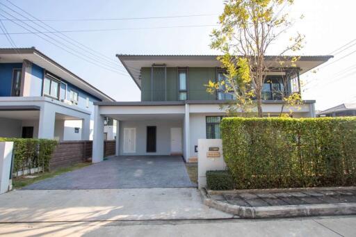 Stunning 4 Bedroom House at Burasiri San Phi Suea to Rent