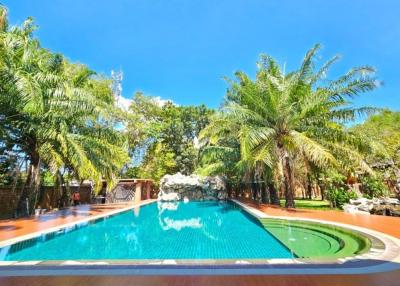 Exclusively Classic Pool Villa with Expansive Garden