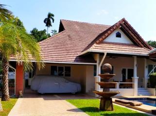 Pool villa with 4 bedrooms for sale
