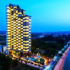 Luxury 2 bedroom condo in Bang Saray