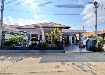 3 Bedrooms Villa / Single House in Rattanakorn Village 17 East Pattaya H011562