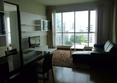 2 bedroom condo for rent at The Address Chidlom