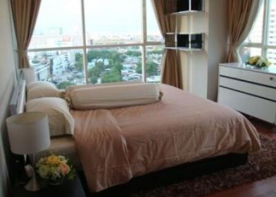 2 bedroom condo for rent at The Address Chidlom