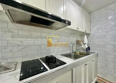 Acadamia Grand Tower  2 Bedroom Condo in Phrom Phong