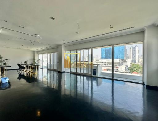 4 Bedroom Apartment in Sathorn