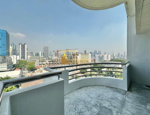 4 Bedroom Apartment in Sathorn