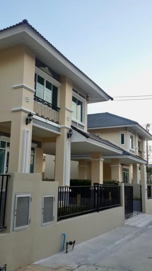 2-story detached house for rent in Sriracha, Diya Valley Village, Soi Na Phrao.