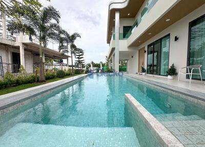 4 Bedrooms House in Perla Villa East Pattaya H011332