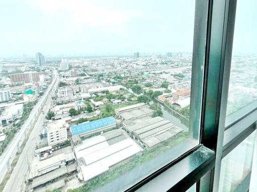 High-rise building with panoramic city view from large windows