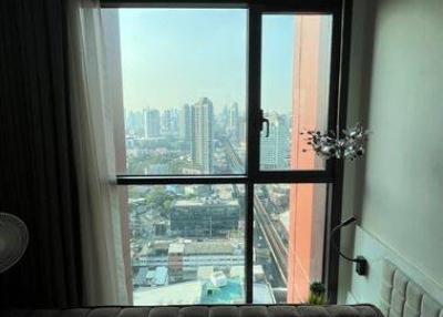 1-BR Condo at Wyne Sukhumvit near BTS Phra Khanong