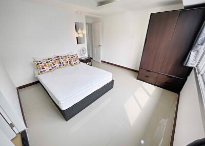 3 bed Condo in The Waterford Sukhumvit 50 Phra Khanong Sub District C020764