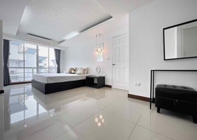 3 bed Condo in The Waterford Sukhumvit 50 Phra Khanong Sub District C020764