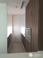 2-BR Condo at 185 Rajadamri near BTS Ratchadamri (ID 484810)