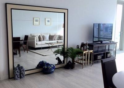 2-BR Condo at 185 Rajadamri near BTS Ratchadamri (ID 484810)