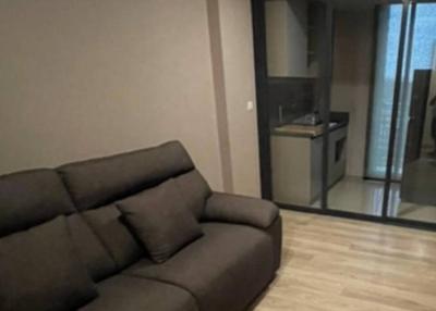 1-BR Condo at Oka Haus Sukhumvit 36 near BTS Thong Lor