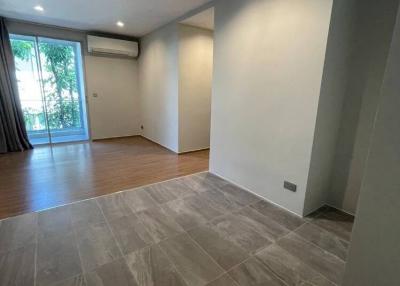 2-BR Condo at Q Prasarnmit near MRT Phetchaburi