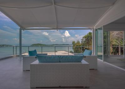 Two Fabulous Luxury Properties Sold as One – Naka Views, Po Bay