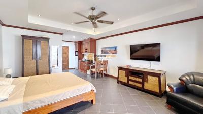 Studio Condo in View Talay 3 Pratumnak