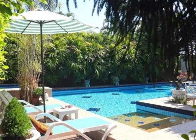 Coconut Gardens 1 : 3 Bedroom Pool Villa