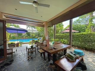 Large 4 Bed Pool Villa For Sale Coconut Garden Hinlekfai