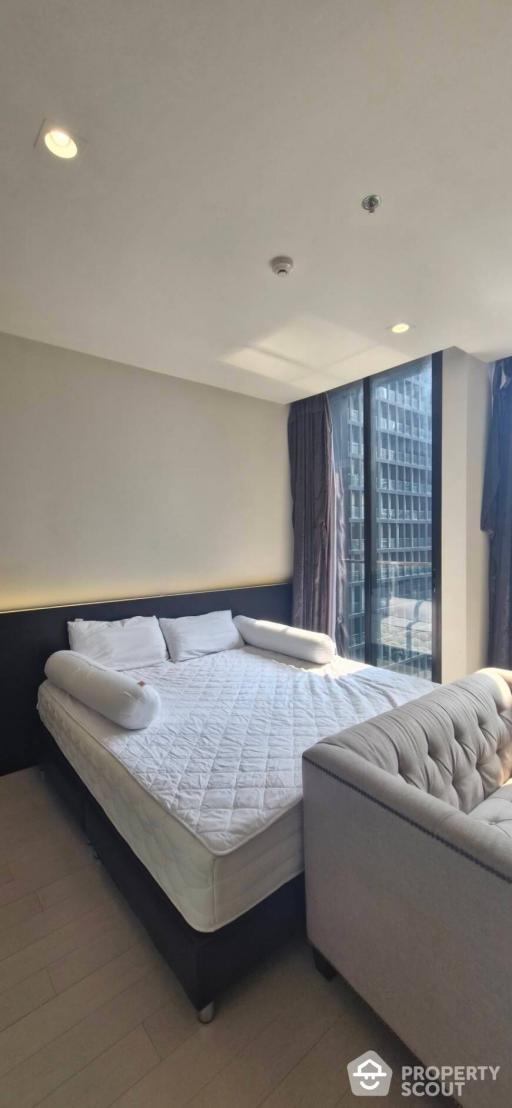 1-BR Condo at Noble Ploenchit near BTS Phloen Chit