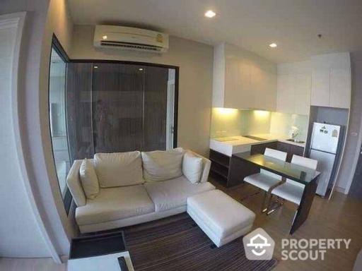 1-BR Condo at Urbano Absolute near BTS Krung Thon Buri