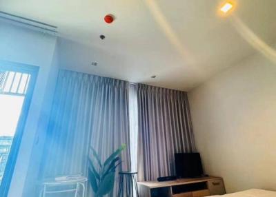 Studio Condo at Life Asoke - Rama 9 near MRT Phra Ram 9