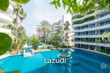 BAAN CHAI TALAY : 2 Bed Beachfront condo with Pool view