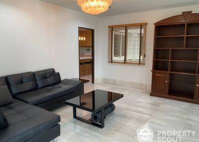 2-BR Condo at 33 Tower near BTS Phrom Phong